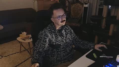 cream36 online show from November 5, 9:39 pm