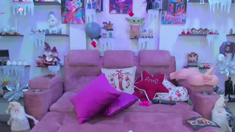 winnyvell online show from December 5, 10:50 pm