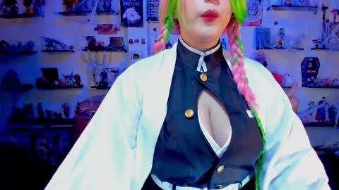 winnyvell online show from October 23, 9:59 pm