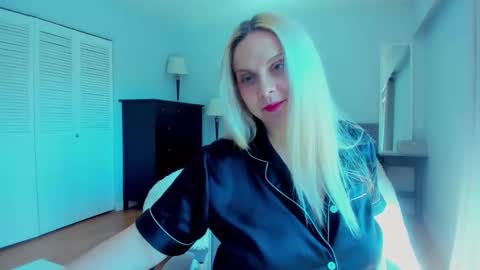 Winter Miracle online show from May 31, 11:39 pm