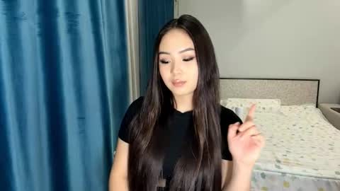 Amina online show from December 18, 12:22 pm