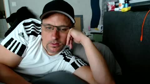 Dirty online show from August 2, 2:41 pm