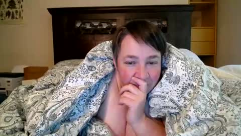 Annie online show from August 1, 1:07 am