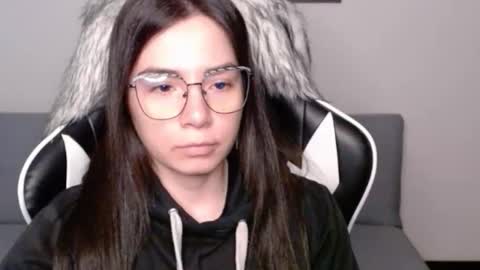 Alex online show from November 11, 2:36 am