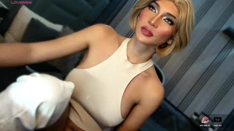 Julia online show from March 14, 3:05 pm