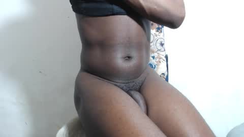 SHENIEL RODRIGUEZ online show from January 28, 12:32 pm