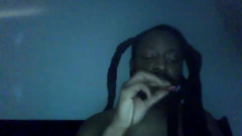 Snapshot of woodpipe69 chatting on November 1, 2:27 pm Woodpipe69 online show from November 1, 2:27 pm