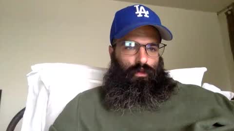 woof_wolf37 online show from October 25, 4:40 pm