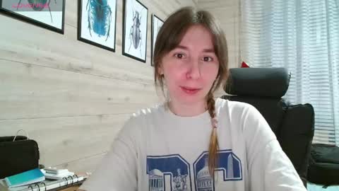 Anna  online show from May 31, 3:33 pm