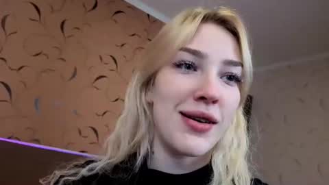 wowhrnycouple online show from June 26, 6:24 pm