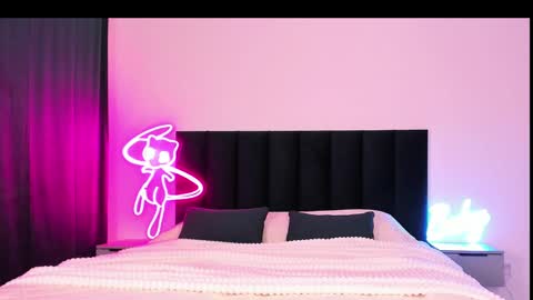 Emi online show from January 29, 4:05 am