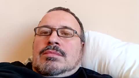 wuarrete online show from June 11, 2:48 pm