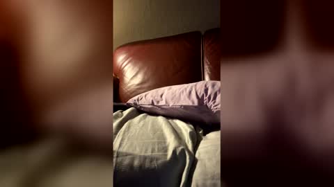 wyattmcc32288 online show from March 29, 2:02 am