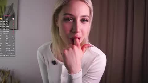 Lily online show from February 23, 9:28 pm