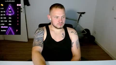 x19marco93x online show from November 2, 8:09 pm