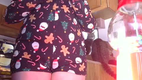 x2kayx2 online show from February 4, 5:50 pm