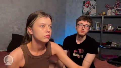 Philipp and Este online show from July 12, 6:27 am