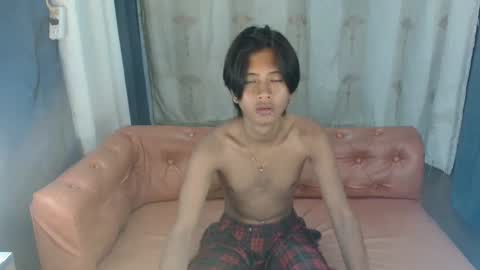 x_lee06 online show from February 20, 11:23 am