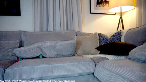 Lily online show from February 4, 1:23 am