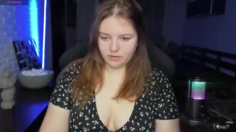 LOVE NERDS ONLY online show from March 2, 2:08 am