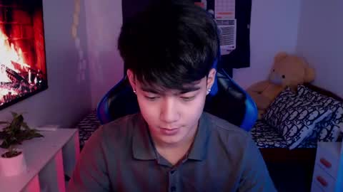 Prince Aldrian  online show from December 26, 9:11 am