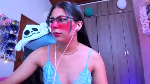 XALLYSONX online show from October 26, 3:55 pm