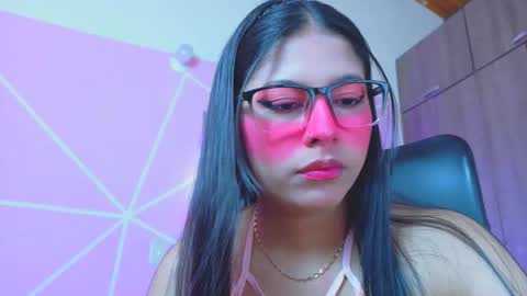 XALLYSONX online show from April 11, 11:36 am