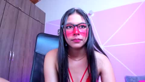 XALLYSONX online show from November 9, 1:47 pm