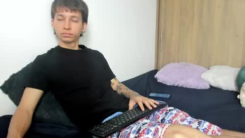 Xam online show from December 7, 8:44 pm