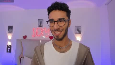 ISSANDER online show from March 12, 7:36 pm