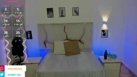 ISSANDER online show from February 12, 7:45 pm