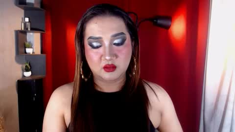 Nira   NOT INTO CHEAP GUYS  online show from March 4, 9:23 pm