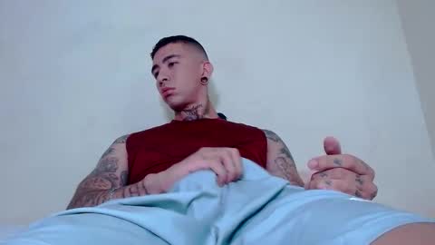 xav_dai online show from March 31, 6:52 pm