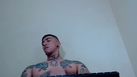 xav_dai online show from April 10, 3:01 am