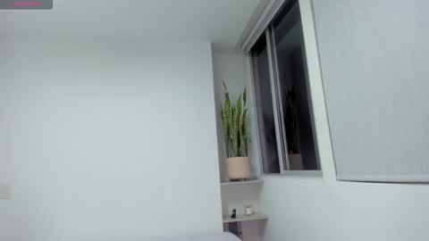 Xavier online show from December 13, 11:33 pm