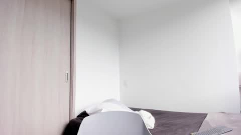 Xavier online show from February 27, 8:53 pm