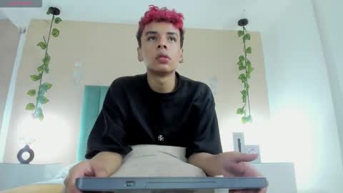 xavier fox   online show from February 11, 8:56 pm