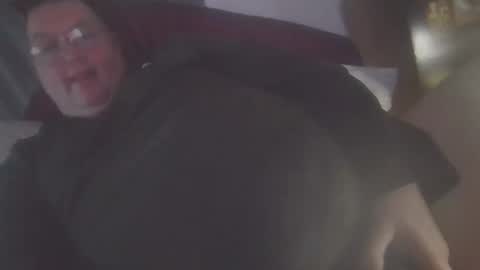 XC0mpDrgnX69 online show from February 4, 9:30 pm