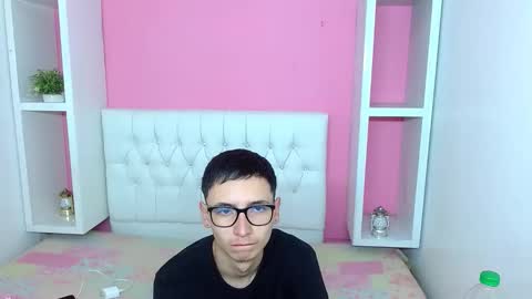 xcoupleplayxx online show from May 5, 3:13 am