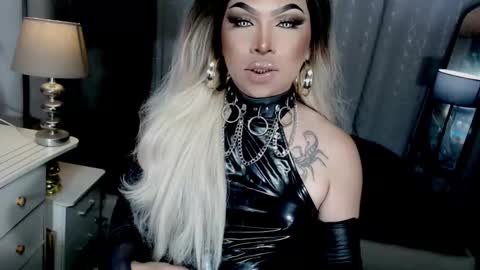 Zhavia online show from December 15, 1:34 am