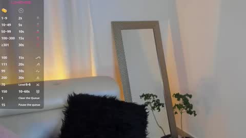 xena_bush online show from January 9, 7:03 am