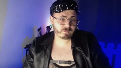 Snapshot of xfabian_love chatting on October 8, 3:18 pm F A B I A N online show from October 8, 3:18 pm