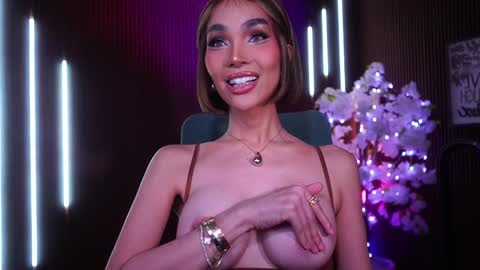 Anne online show from December 5, 5:28 am