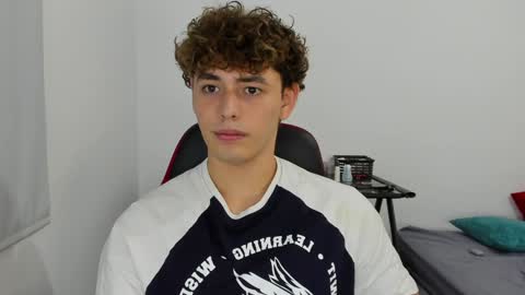 xhan online show from December 3, 7:38 am