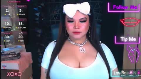 xHUGECOCKTILLCUMX online show from November 8, 9:23 am