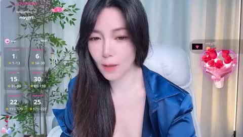 XI online show from February 10, 6:05 am