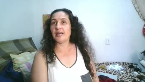 Ximena online show from April 18, 1:07 am