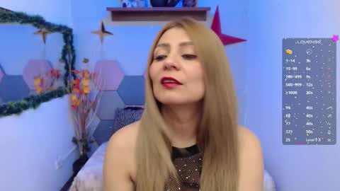 Ximena online show from December 18, 12:44 pm