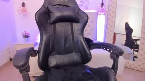 xiomara_cortes online show from February 27, 1:41 am