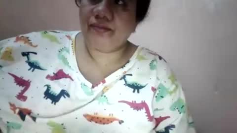 xjuicytits online show from June 21, 1:45 am